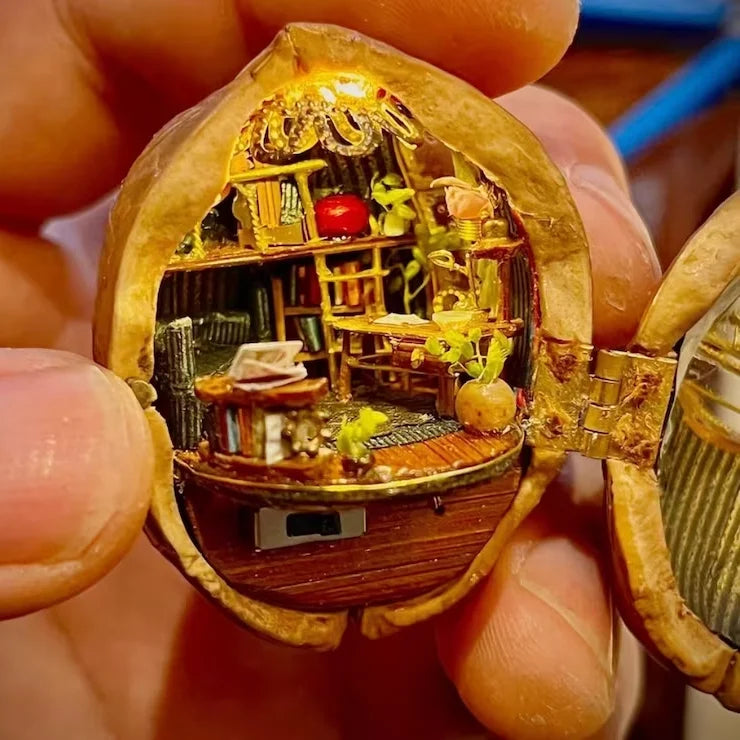 Walnut Shell Doll House - Tiny World DIY Handmade Ornaments